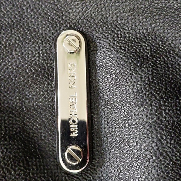 Michael Kors Jet Set Travel Messenger Crossbody MK Signature Black & Gray - Picture 7 of 10